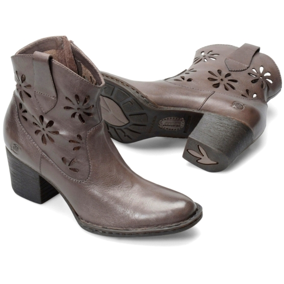 Born Ivy Brown Leather Daisy Floral Cutout Cowboy Cowgirl Western Boho Boots 9.5 - Picture 1 of 8
